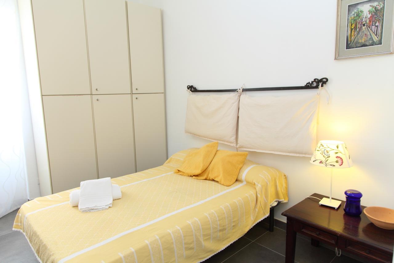 Family House - By Vacation Service Cefalù Eksteriør billede